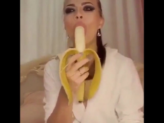 very capable deep throat girl [blowjob on banana deepthroat deepthroat huge sex oral non porn]